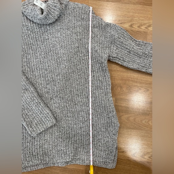 Abercrombie & Fitch Gray Turtleneck Sweater - Picture 7 of 10